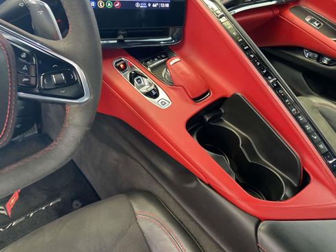 Used 2023 Chevrolet Corvette Stingray w/ Z51 Performance Package image 23