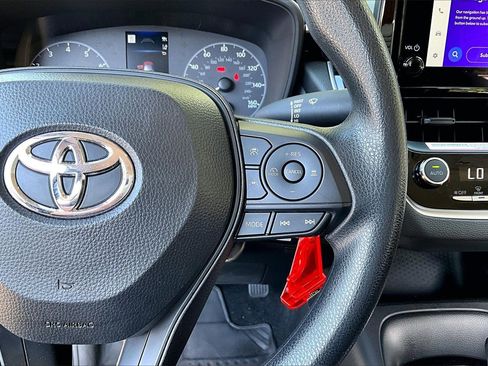 Certified 2024 Toyota Corolla LE image 11