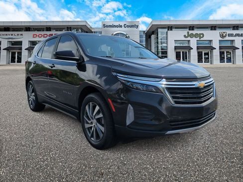 Used 2022 Chevrolet Equinox LT FWD image 2