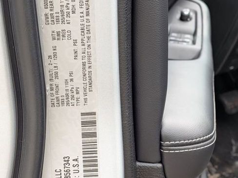 New 2026 Jeep Grand Cherokee L Laredo image 29