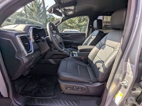 Used 2025 GMC Canyon Elevation w/ Convenience Package image 9