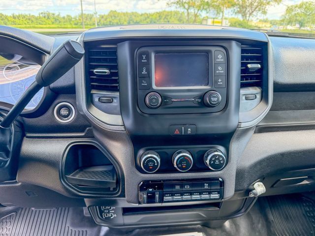 Used 2022 RAM 2500 Tradesman w/ Chrome Appearance Group RWD image 13