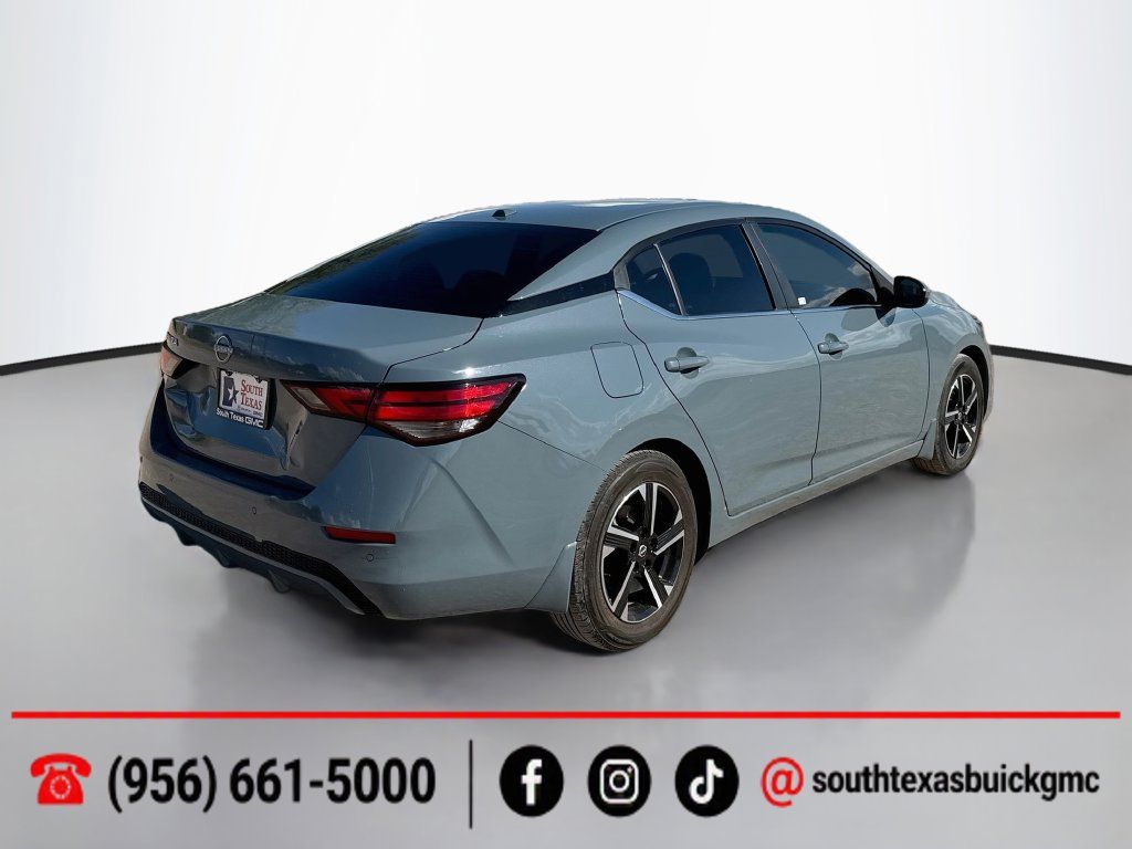 Used 2025 Nissan Sentra SV FWD image 8