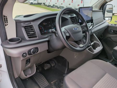 Used 2023 Ford Transit 350 XLT image 10