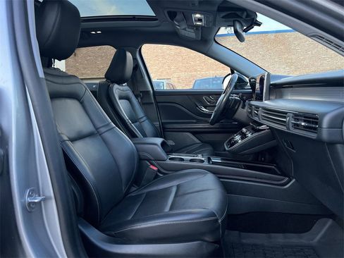 Certified 2022 Lincoln Corsair AWD w/ Premium Package image 28