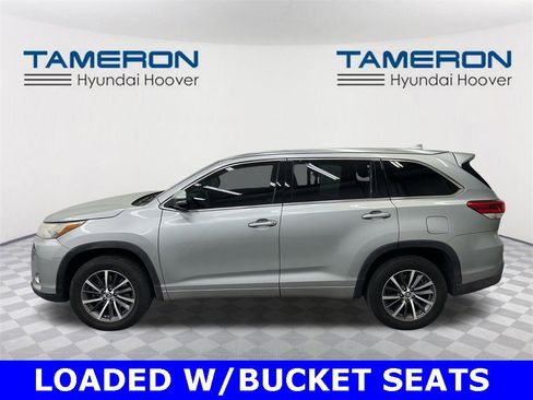 Used 2018 Toyota Highlander XLE image 2
