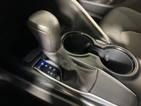 Used 2020 Toyota Camry LE w/ Convenience Package image 21