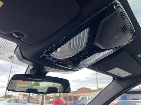 Used 2023 BMW 530e xDrive 530e iPerformance image 44