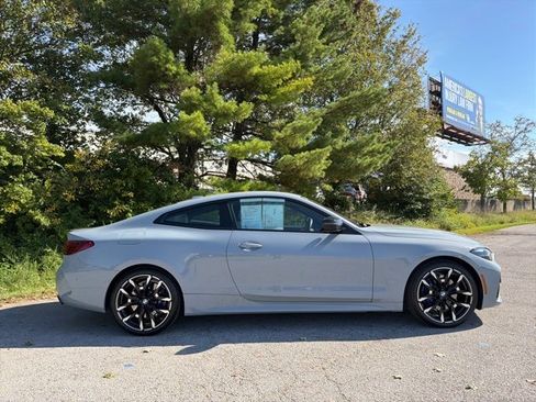 Used 2025 BMW 440i xDrive Coupe w/ Premium Package image 4