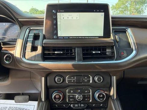Certified 2022 Chevrolet Tahoe LT w/ Luxury Package AWD/4WD image 19