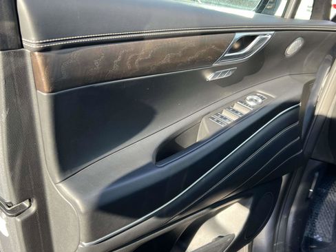 Used 2024 Genesis GV80 2.5T image 27