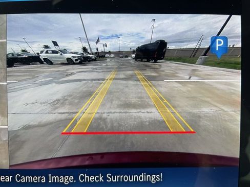 New 2025 Mercedes-Benz GLC 300 image 11