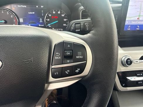 Used 2023 Ford Explorer XLT w/ Equipment Group 202A AWD/4WD image 21