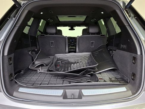 Used 2023 Cadillac XT6 Premium Luxury image 31