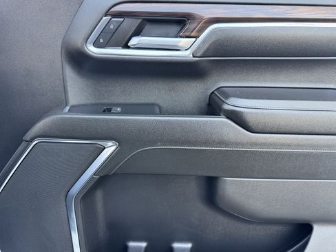 Certified 2024 GMC Sierra 1500 SLT image 23