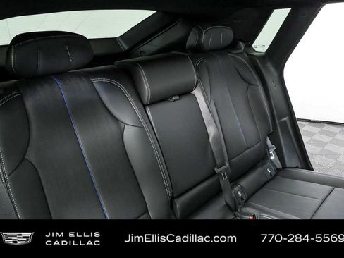 Used 2025 Cadillac Lyriq Luxury w/ LPO, Floor Liner Package AWD/4WD image 21