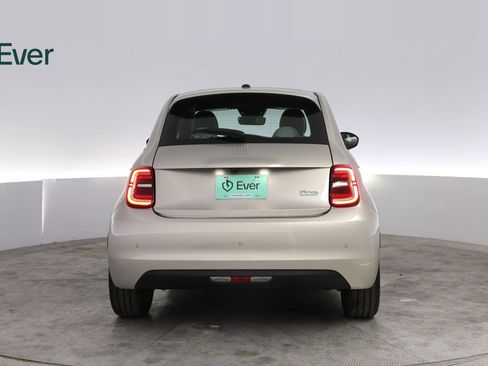 Used 2025 FIAT 500 e FWD image 15