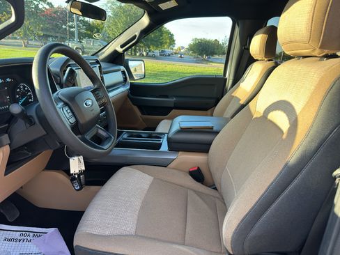 Used 2021 Ford F150 XLT w/ Trailer Tow Package RWD image 19