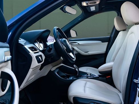 Used 2021 BMW X1 sDrive28i w/ Convenience Package image 18