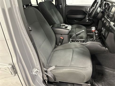 Used 2018 Jeep Wrangler Unlimited Sport S image 24