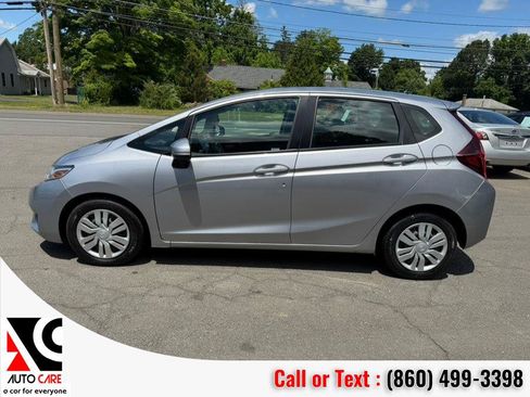Used 2017 Honda Fit LX image 4
