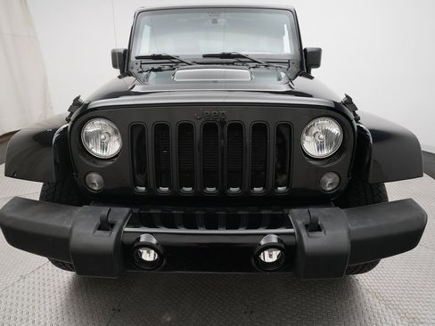 Used 2018 Jeep Wrangler Unlimited Altitude image 20