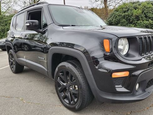 Used 2022 Jeep Renegade Altitude image 21