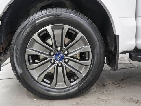 Used 2018 Ford F150 XLT w/ Equipment Group 302A Luxury AWD/4WD image 30