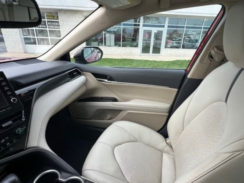 Used 2023 Toyota Camry XLE FWD image 21