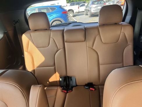 Used 2025 Kia Telluride AWD image 15