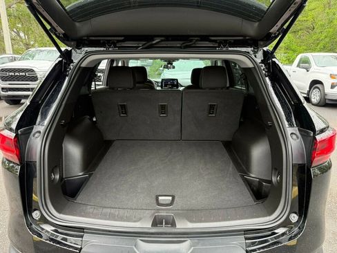 Used 2025 Chevrolet Blazer LT image 8