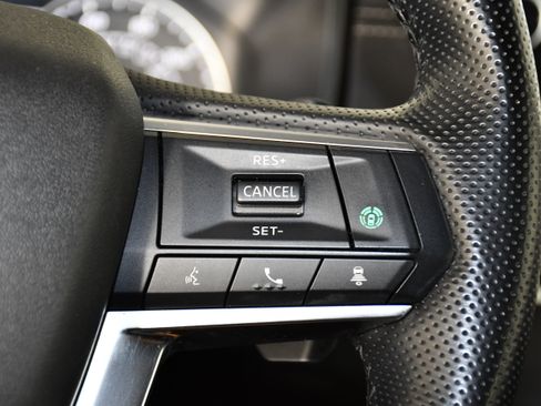 Used 2024 Mitsubishi Outlander AWD image 21