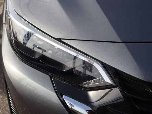 Certified 2025 Nissan Sentra S FWD image 12