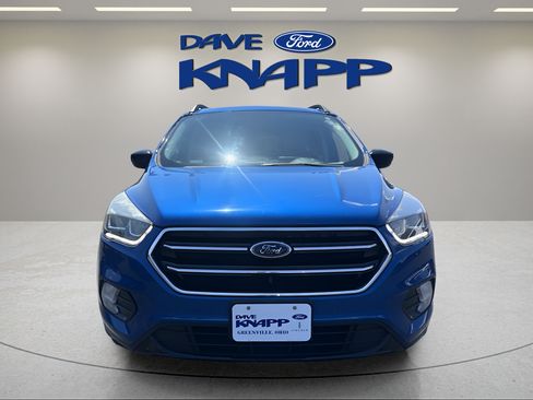 Used 2018 Ford Escape SE w/ SE Sport Appearance Package FWD image 2