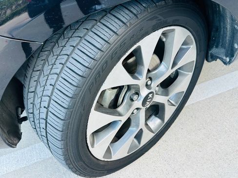 Used 2013 Kia Soul ! FWD image 31