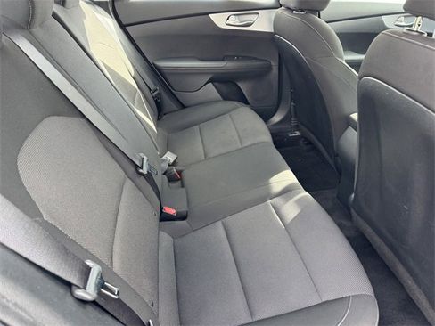 Used 2023 Kia Forte LXS image 7