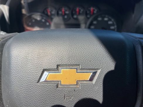 Used 2024 Chevrolet Silverado 2500 Custom image 29