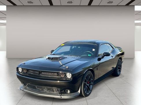 Used 2021 Dodge Challenger R/T Scat Pack w/ Shaker Package RWD image 8