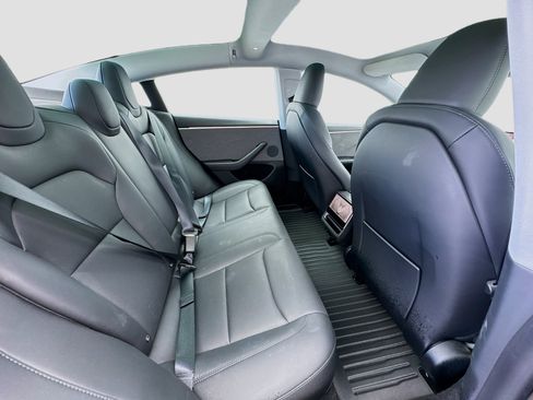 Used 2025 Tesla Model 3 Long Range RWD image 19