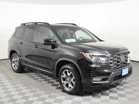 Certified 2022 Honda Passport TrailSport image 3
