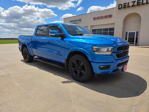 Used 2022 RAM 1500 Laramie w/ Sport Appearance Package AWD/4WD image 2