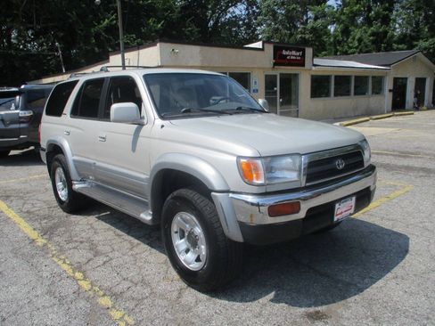 Used 1997 Toyota 4Runner Limited AWD/4WD image 4