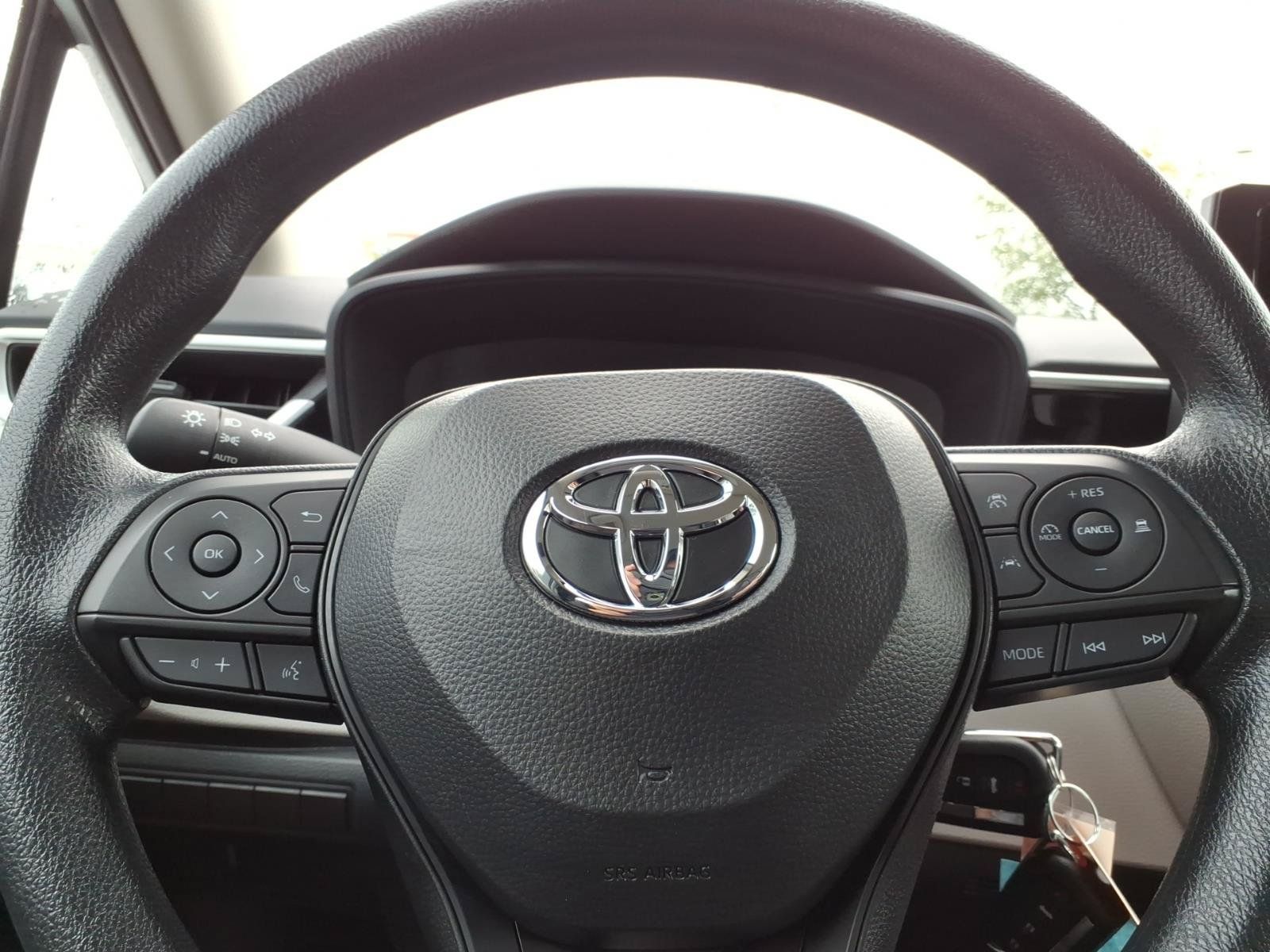 Used 2024 Toyota Corolla LE FWD image 24