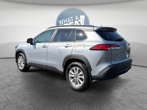 Used 2023 Toyota Corolla Cross LE AWD/4WD image 6