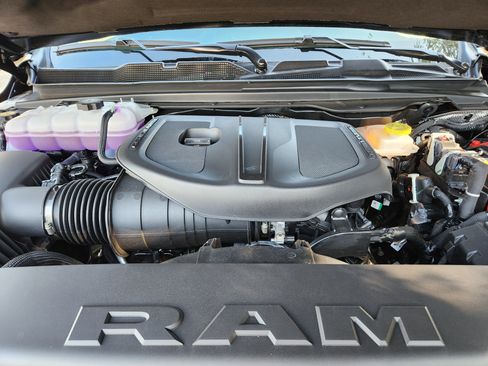 New 2026 RAM 1500 Big Horn AWD/4WD image 10