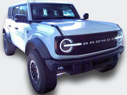Used 2024 Ford Bronco Wildtrak AWD/4WD image 16