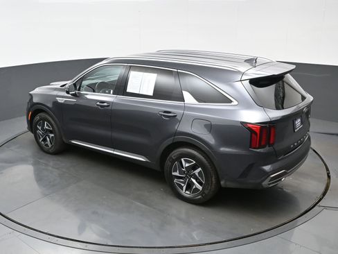 Used 2021 Kia Sorento S image 38