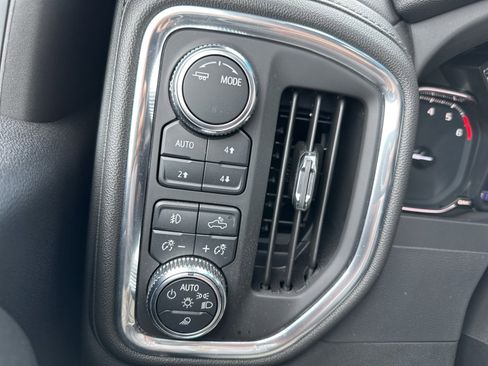 Used 2023 GMC Sierra 2500 SLT w/ SLT Premium Package image 37