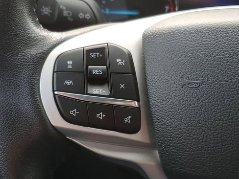 Used 2023 Ford Explorer XLT w/ Equipment Group 202A image 13