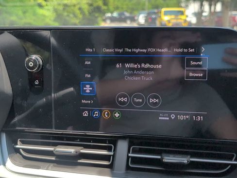 New 2026 Chevrolet Trax RS w/ Driver Confidence Package FWD image 18